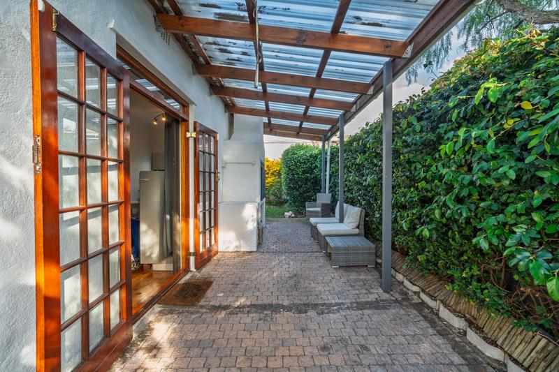 2 Bedroom Property for Sale in Harfield Village Western Cape
